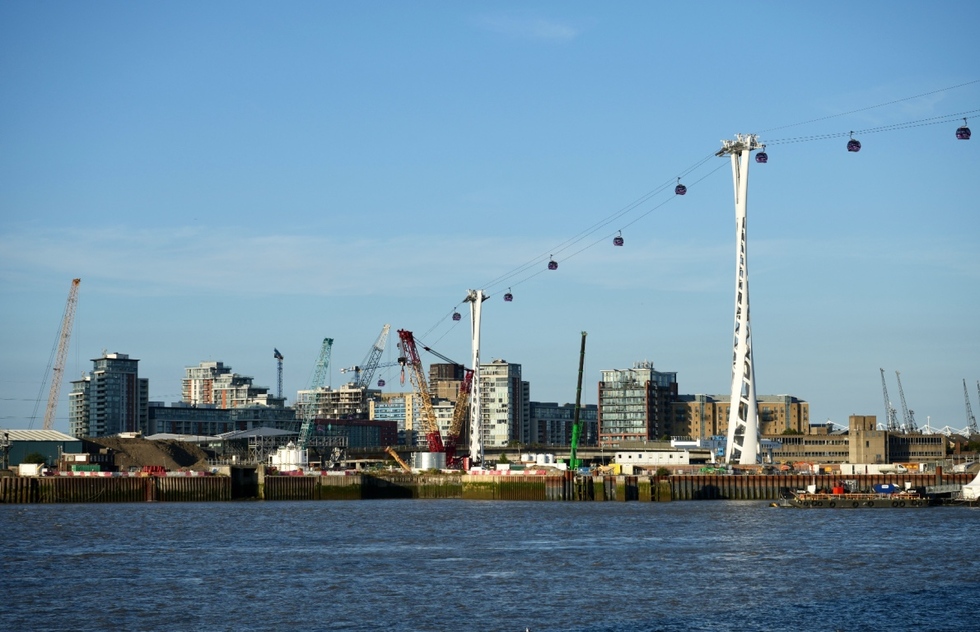 worst london attractions: IFS Cloud Cable Car